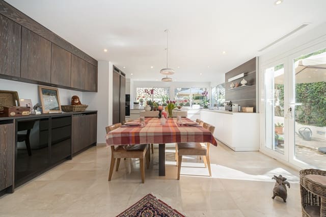 4 makuuhuone Maalaistalo myytävänä paikassa Es Capdella, Calvià mukana uima-altaan - 2 395 000 € (Ref: 9607944)