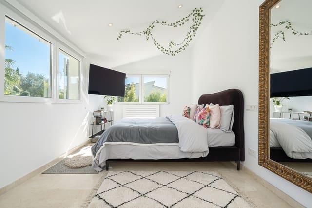 4 makuuhuone Maalaistalo myytävänä paikassa Es Capdella, Calvià mukana uima-altaan - 2 395 000 € (Ref: 9607944)