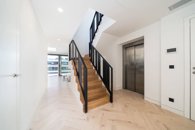 3 sypialnia Apartament na sprzedaż w La Seu, Palma de Mallorca z basenem garażem - 2 800 000 € (Ref: 9634038)