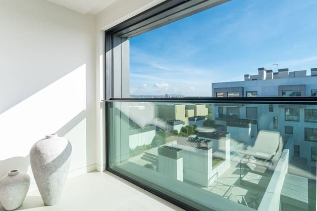 2 sypialnia Apartament na sprzedaż w La Seu, Palma de Mallorca z basenem garażem - 1 900 000 € (Ref: 9634039)