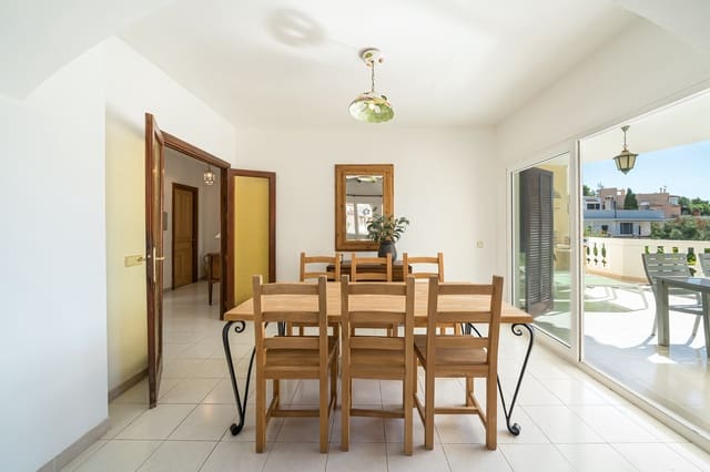 5 bedroom Villa for sale in Peguera / Paguera, Calvià - € 950,000 (Ref: 9658455)