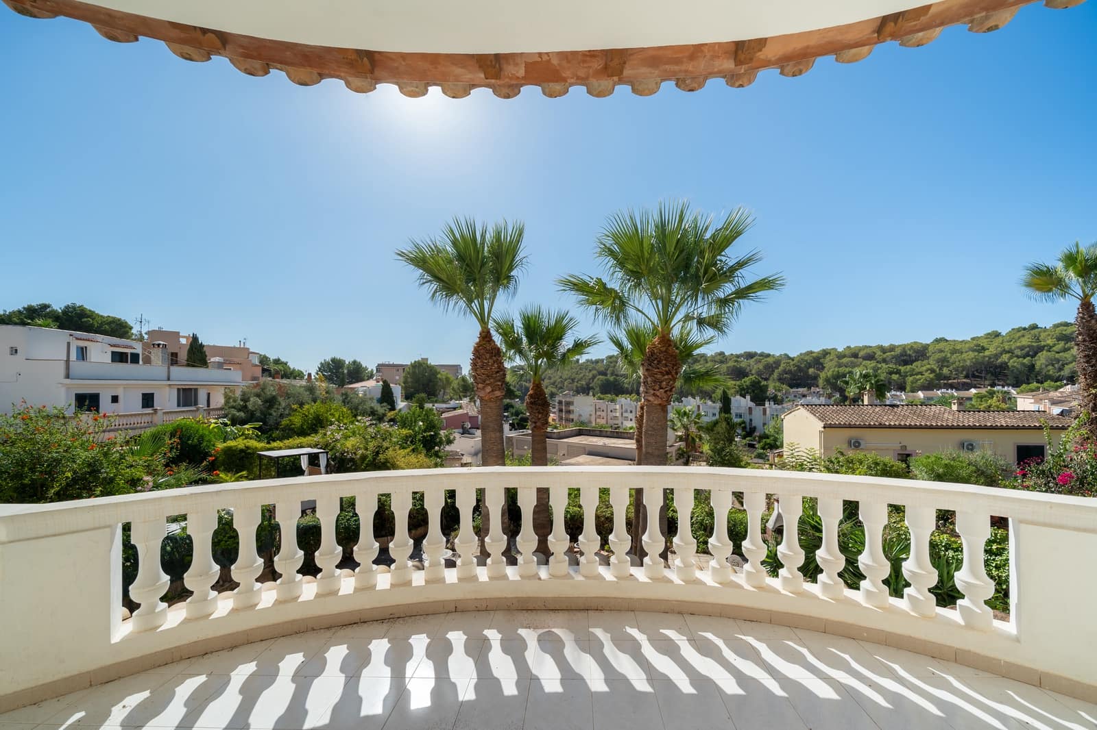 5 bedroom Villa for sale in Peguera / Paguera - € 950,000 (Ref: 9658455)