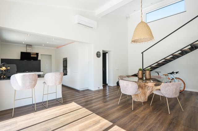 Chalet de 5 habitaciones en Cala Vinyes / Cala Vinyas / Cala Viñas, Calvià en venta con piscina - 2.595.000 € (Ref: 9663605)