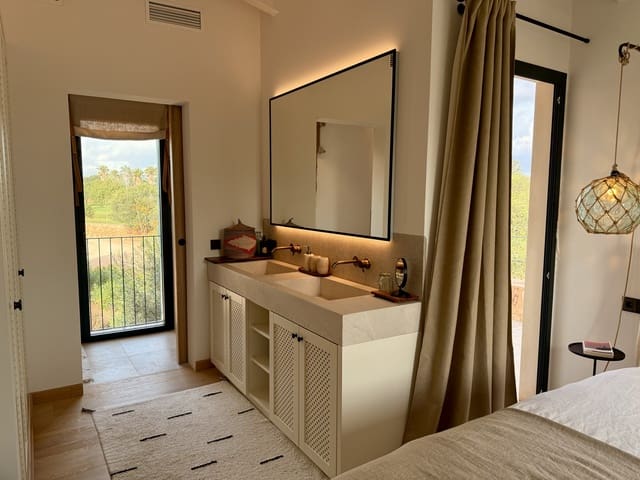 Finca/Casa Rural de 5 habitaciones en Llucmajor en venta con piscina - 4.450.000 € (Ref: 9673945)