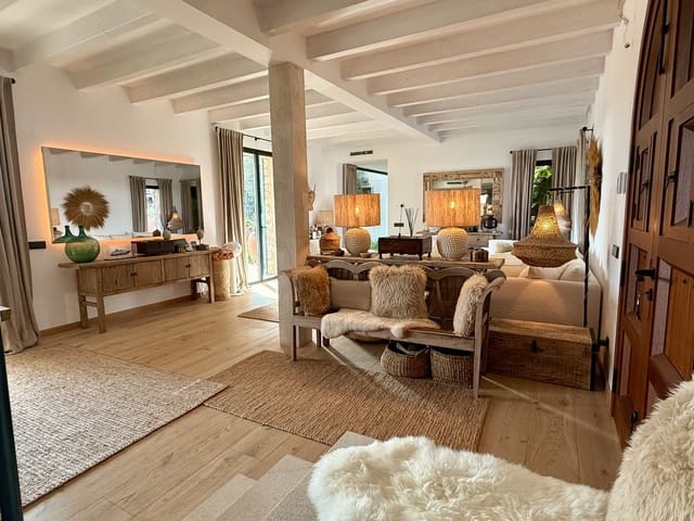 Finca/Casa Rural de 5 habitaciones en Llucmajor en venta con piscina - 4.450.000 € (Ref: 9673945)