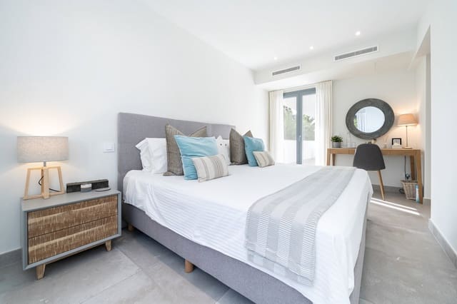 5 quarto Moradia para venda em Santa Ponsa, Calvià com piscina garagem - 2 995 000 € (Ref: 9673946)