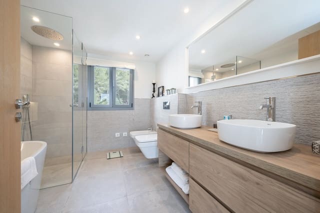 5 quarto Moradia para venda em Santa Ponsa, Calvià com piscina garagem - 2 995 000 € (Ref: 9673946)