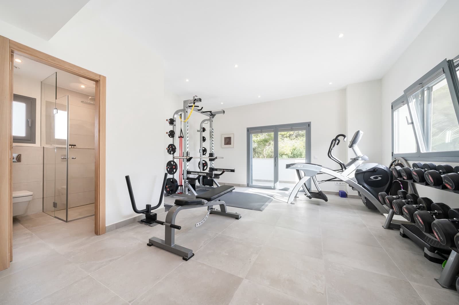 5 slaapkamer Villa te koop in Santa Ponsa met zwembad garage - € 2.995.000 (Ref: 9673946)
