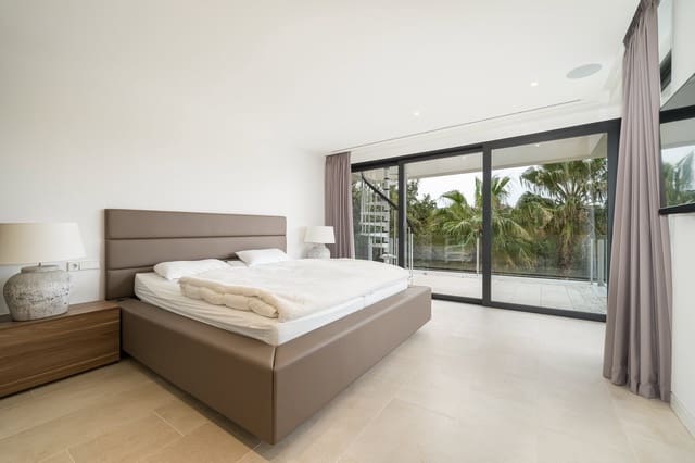 4 chambre Villa/Maison à vendre à Santa Ponsa, Calvià avec piscine garage - 4 500 000 € (Ref: 9673947)
