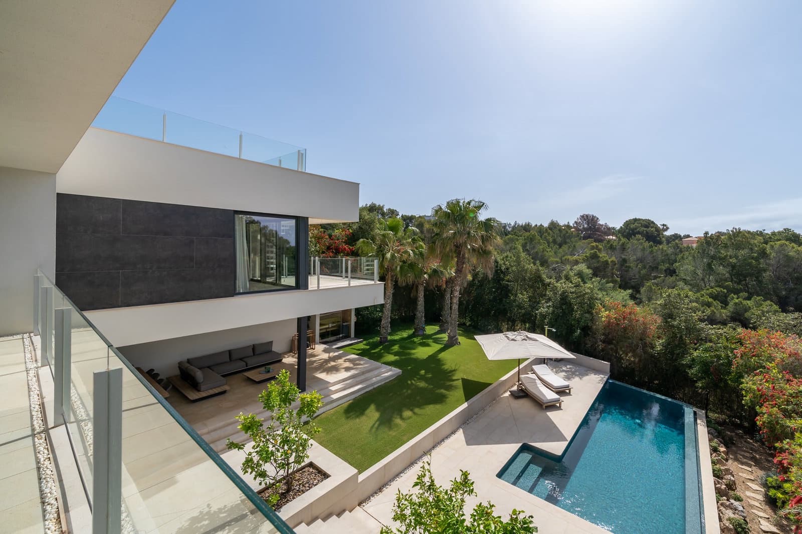 4 bedroom Villa for sale in Santa Ponsa with pool garage - € 4,500,000 (Ref: 9673947)