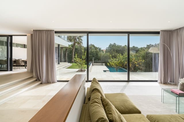 Chalet de 4 habitaciones en Santa Ponsa, Calvià en venta con piscina - 4.500.000 € (Ref: 9673947)