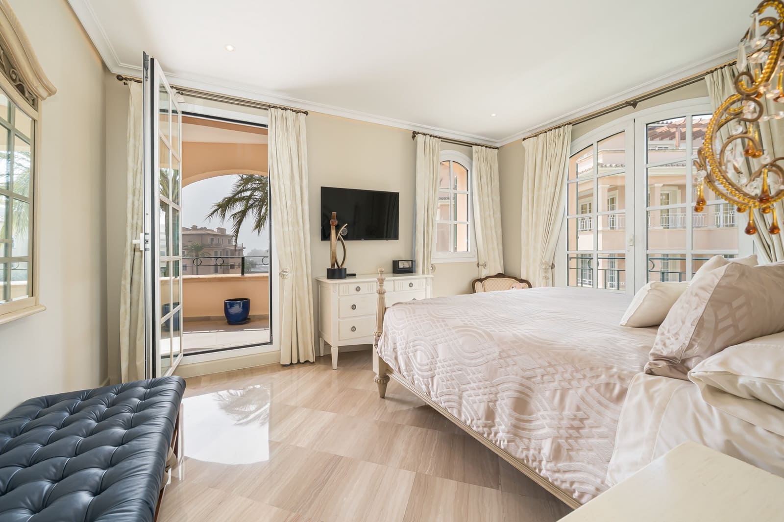 3 sypialnia Apartament na sprzedaż w Costa d'en Blanes - 5 200 000 € (Ref: 9698075)