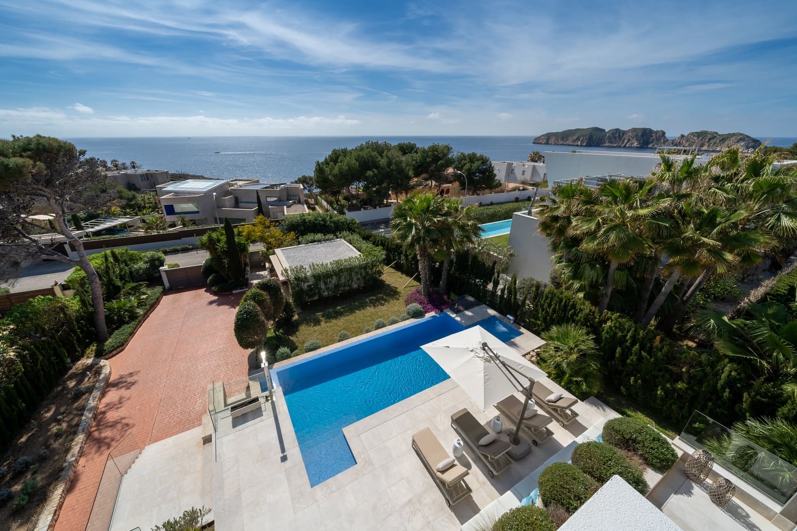 4 bedroom Villa for sale in Santa Ponsa with pool - € 6,500,000 (Ref: 9701397)