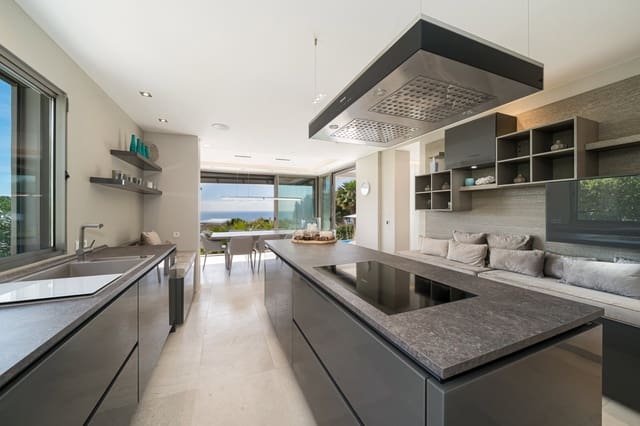 4 soverom Villa til salgs i Santa Ponsa, Calvià med svømmebasseng - € 6 500 000 (Ref: 9701397)