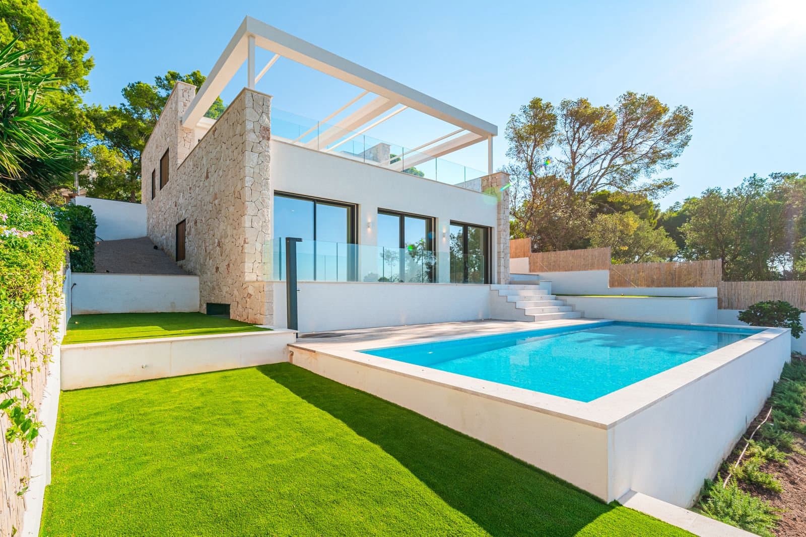 4 bedroom Villa for sale in Portals Nous with pool garage - € 5,500,000 (Ref: 9763564)