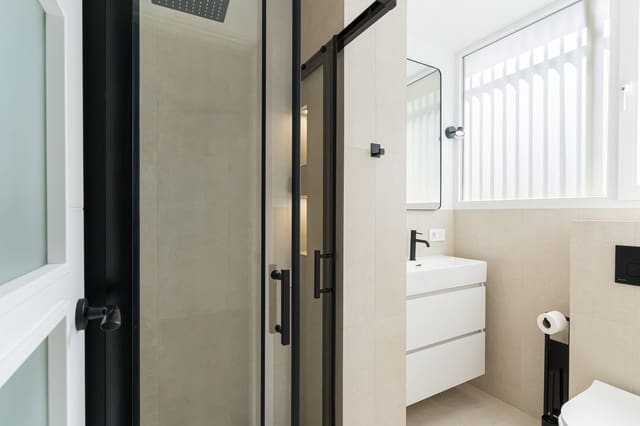 3 sypialnia Apartament na sprzedaż w Santa Ponsa, Calvià z garażem - 675 000 € (Ref: 9772845)
