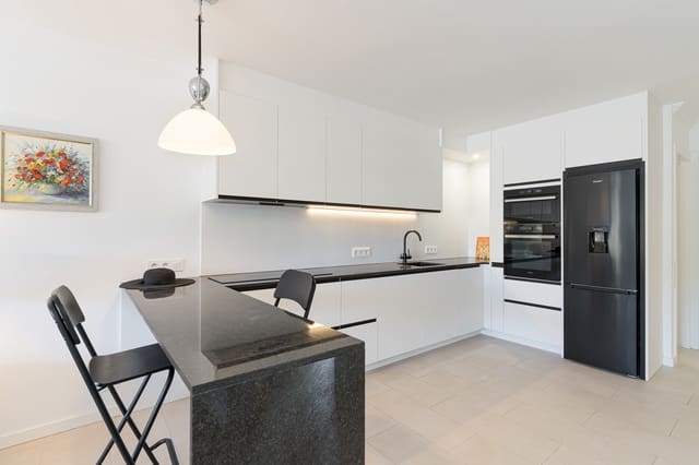 3 makuuhuone Asunto myytävänä paikassa Santa Ponsa, Calvià - 675 000 € (Ref: 9772845)