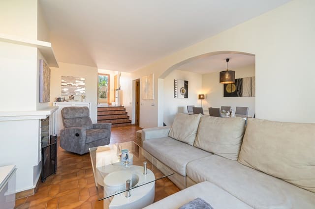 4 sypialnia Dom na sprzedaż w Santa Ponsa, Calvià z basenem garażem - 1 150 000 € (Ref: 9794382)