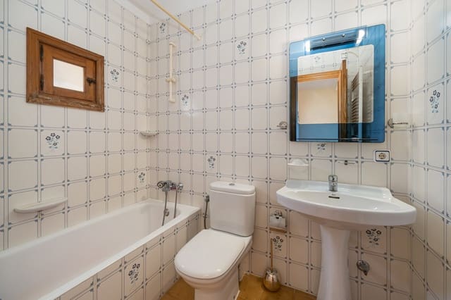 4 sypialnia Dom na sprzedaż w Santa Ponsa, Calvià z basenem garażem - 1 150 000 € (Ref: 9794382)