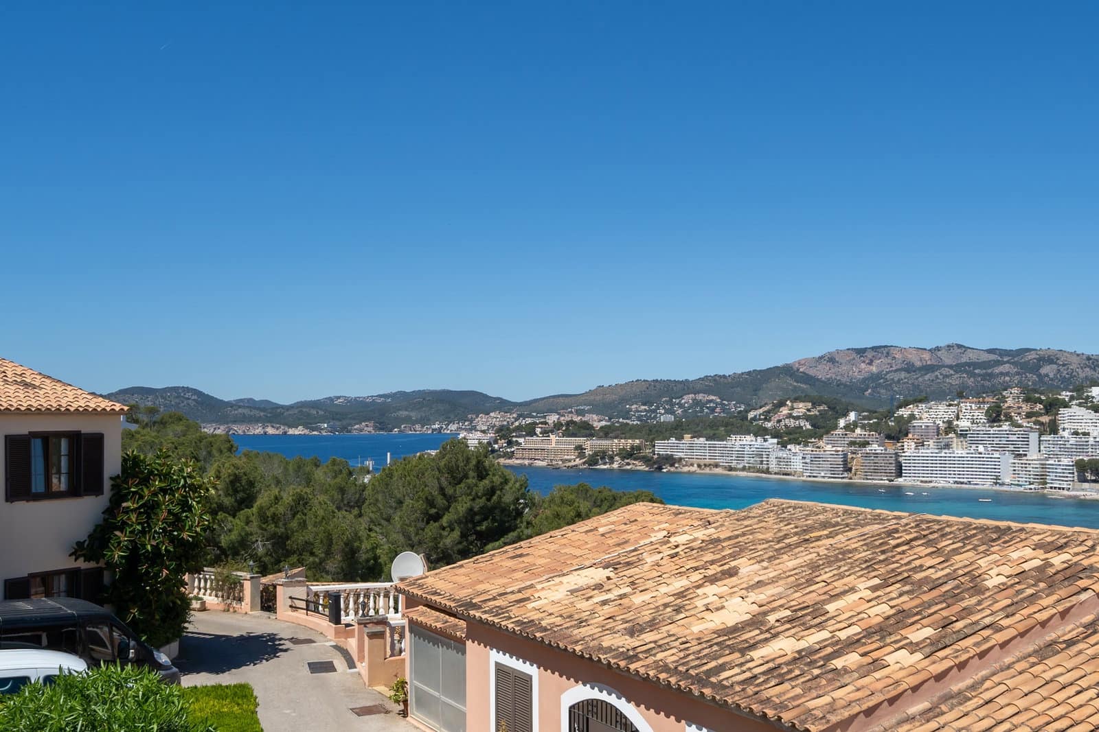 Casa de 4 habitaciones en Santa Ponsa en venta con piscina garaje - 1.150.000 € (Ref: 9794382)