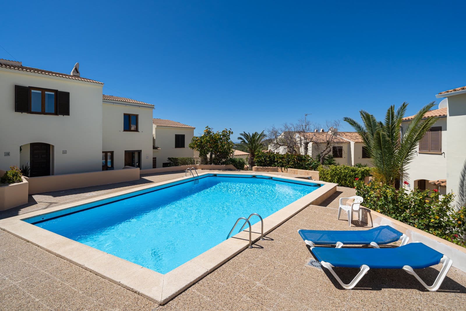 Casa de 4 habitaciones en Santa Ponsa en venta con piscina garaje - 1.150.000 € (Ref: 9794382)