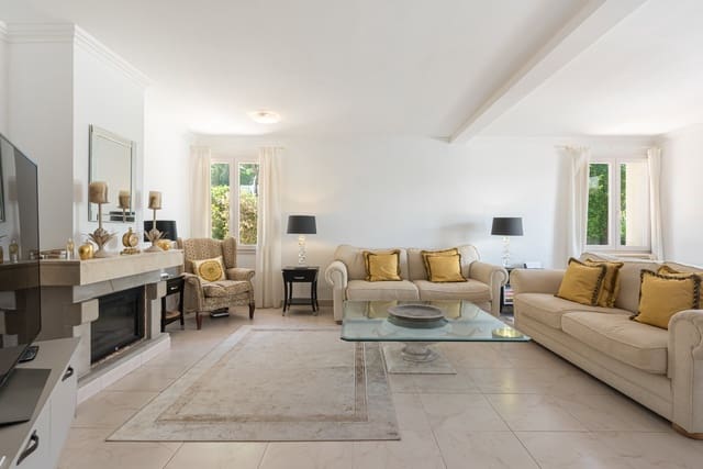3 Zimmer Villa zu verkaufen in Santa Ponsa, Calvià mit Pool Garage - 1.750.000 € (Ref: 9822443)