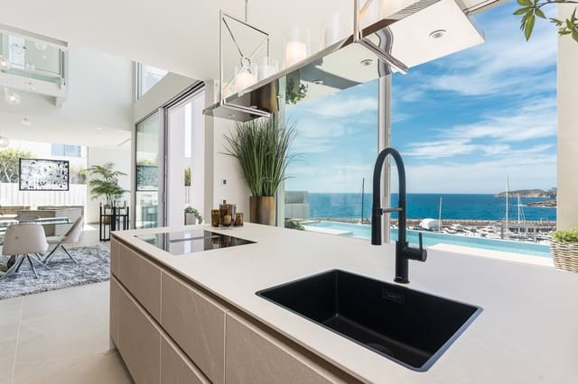4 makuuhuone Huvila myytävänä paikassa Calvià Pueblo, Calvià mukana uima-altaan 
autotalli - 9 850 000 € (Ref: 9828769)