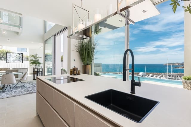 4 sypialnia Willa na sprzedaż w El Toro / Port Adriano, Calvià z basenem - 9 850 000 € (Ref: 9828769)