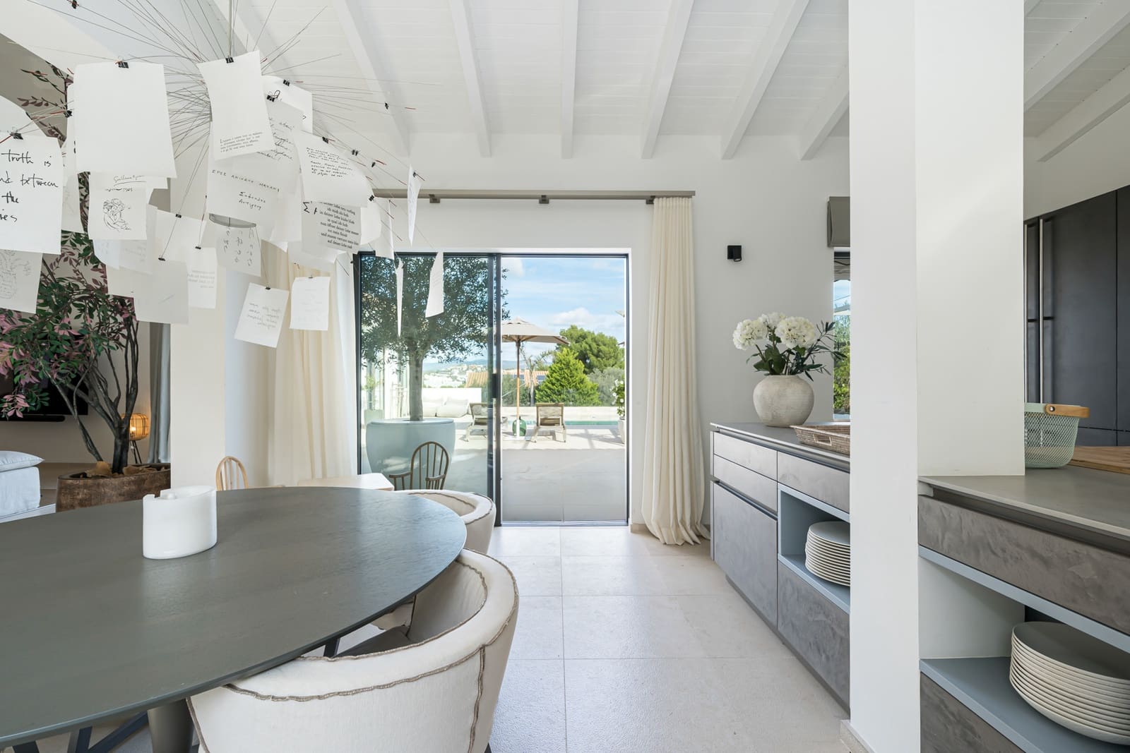 5 bedroom Villa for rent in Santa Ponsa with pool garage - € 10,000 (Ref: 9830861)