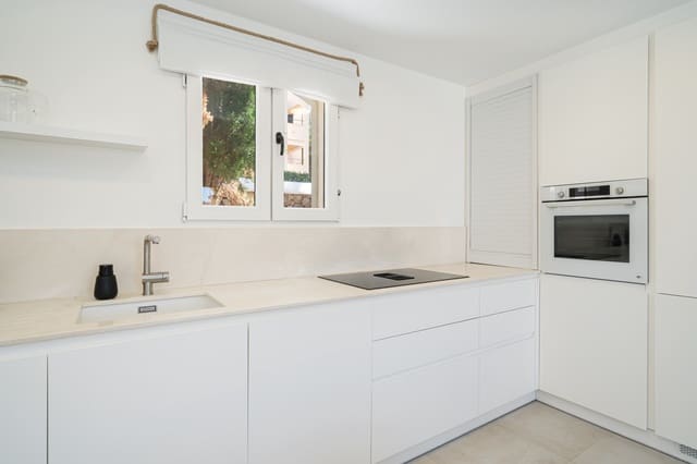2 sypialnia Dom na sprzedaż w Santa Ponsa, Calvià z basenem - 1 695 000 € (Ref: 9830862)