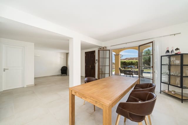 2 sypialnia Dom na sprzedaż w Santa Ponsa, Calvià z basenem garażem - 1 695 000 € (Ref: 9830862)