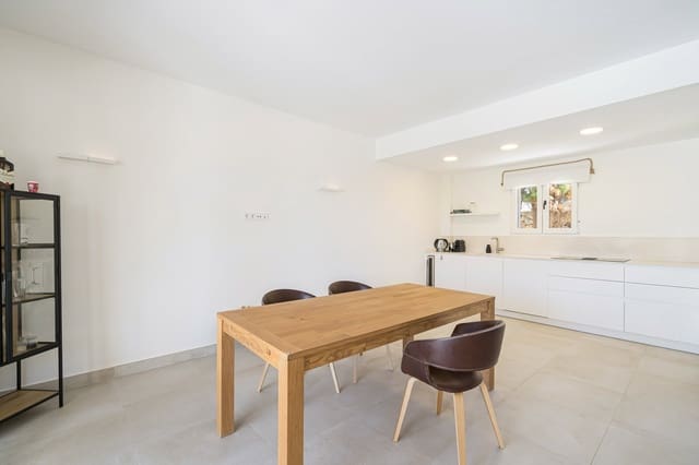 2 sypialnia Dom na sprzedaż w Santa Ponsa, Calvià z basenem garażem - 1 695 000 € (Ref: 9830862)