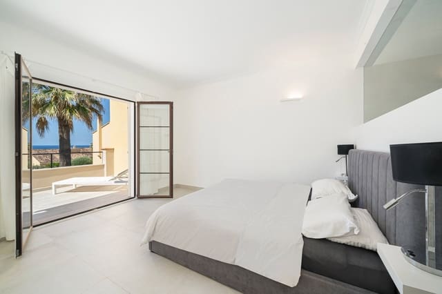 2 sypialnia Dom na sprzedaż w Santa Ponsa, Calvià z basenem garażem - 1 695 000 € (Ref: 9830862)