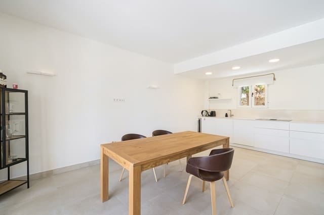 2 soverom Hus til salgs i Santa Ponsa, Calvià med svømmebasseng - € 1 695 000 (Ref: 9830862)