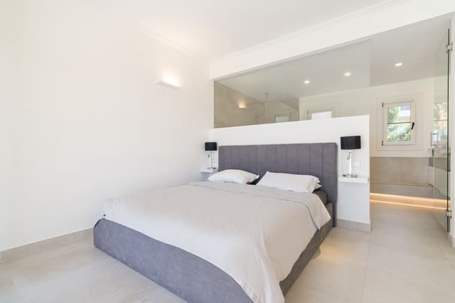 2 soverom Hus til salgs i Santa Ponsa, Calvià med svømmebasseng - € 1 695 000 (Ref: 9830862)
