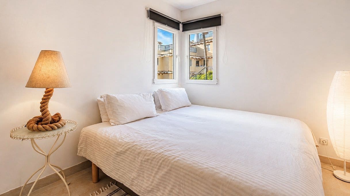 3 bedroom Apartment for sale in Santa Ponsa - € 1,475,000 (Ref: 9839076)