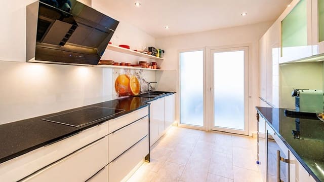 3 sovrum Lägenhet till salu i Santa Ponsa, Calvià med pool garage - 1 475 000 € (Ref: 9839076)