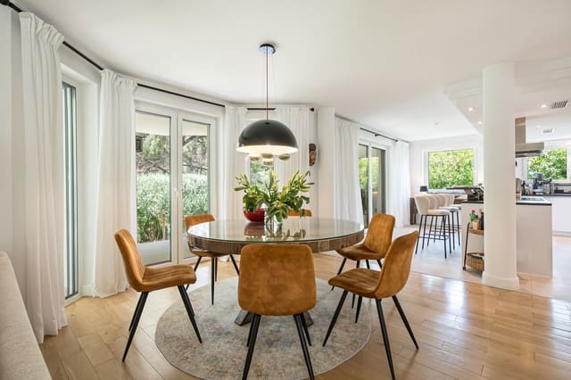 5 soverom Villa til salgs i Santa Ponsa, Calvià med svømmebasseng garasje - € 3 750 000 (Ref: 9842774)