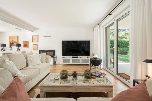 Chalet de 5 habitaciones en Santa Ponsa, Calvià en venta con piscina - 3.750.000 € (Ref: 9842774)