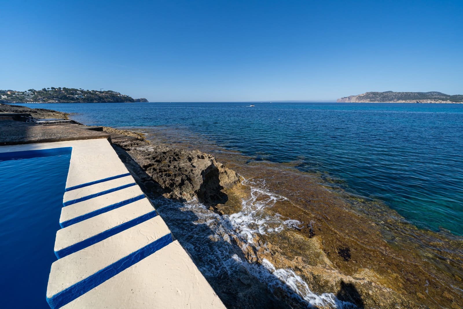 3 bedroom Apartment for sale in Costa de la Calma with pool garage - € 1,350,000 (Ref: 9864740)