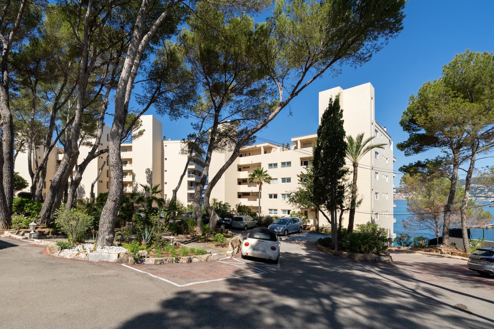 3 bedroom Apartment for sale in Costa de la Calma with pool garage - € 1,350,000 (Ref: 9864740)
