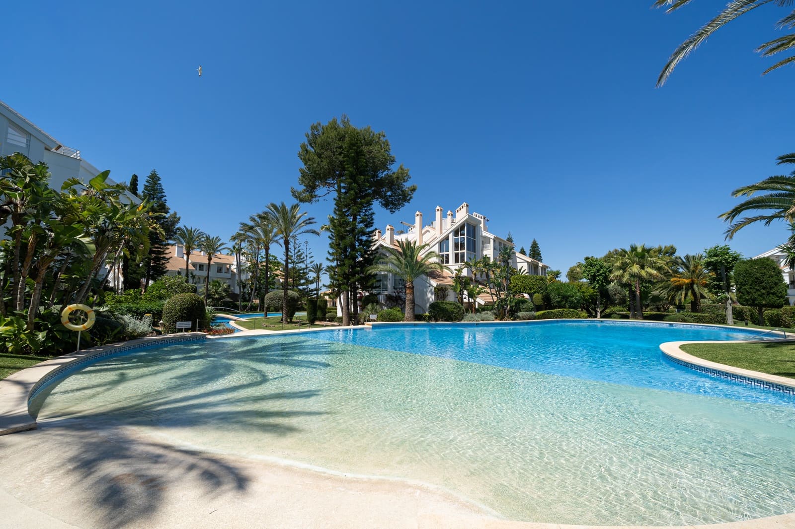 2 soveværelse Lejlighed til salg i Santa Ponsa - € 895.000 (Ref: 9864741)