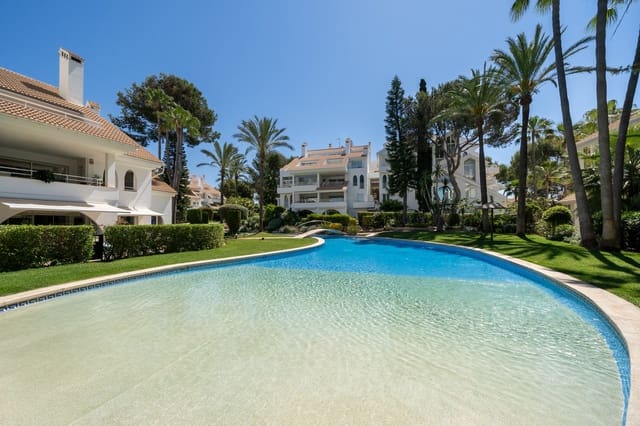 2 sypialnia Apartament na sprzedaż w Santa Ponsa, Calvià z basenem garażem - 895 000 € (Ref: 9864741)