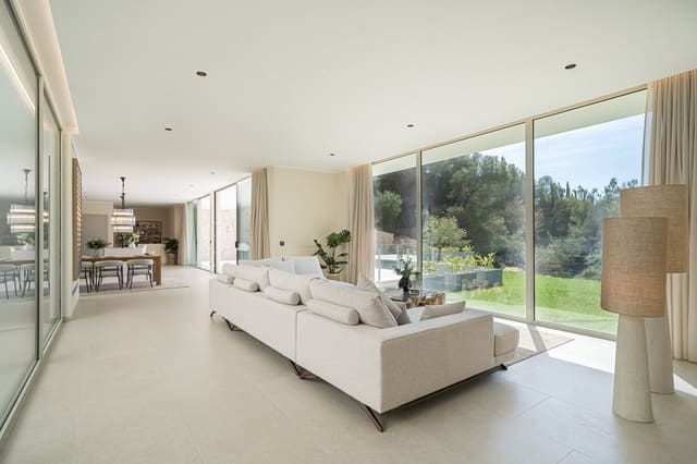 7 slaapkamer Villa te koop in Portals Nous, Calvià met zwembad - € 11.450.000 (Ref: 9864742)