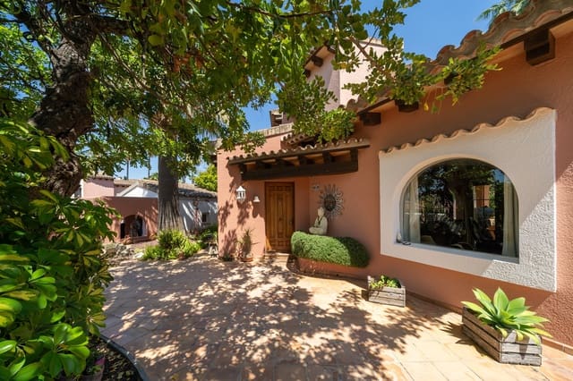 3 Zimmer Villa zu verkaufen in Santa Ponsa, Calvià mit Pool Garage - 1.250.000 € (Ref: 9884331)