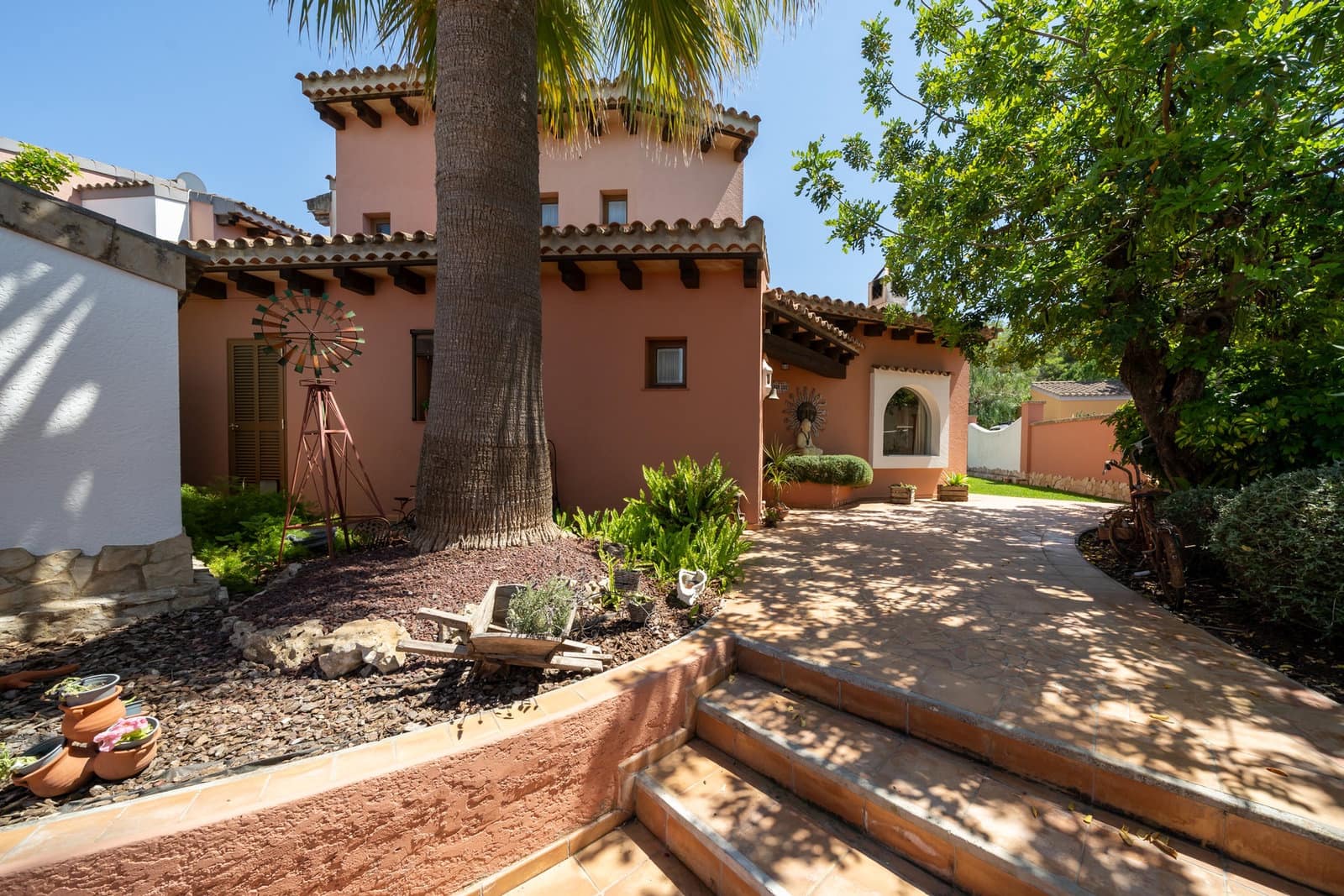 3 Zimmer Villa zu verkaufen in Santa Ponsa mit Pool Garage - 1.250.000 € (Ref: 9884331)