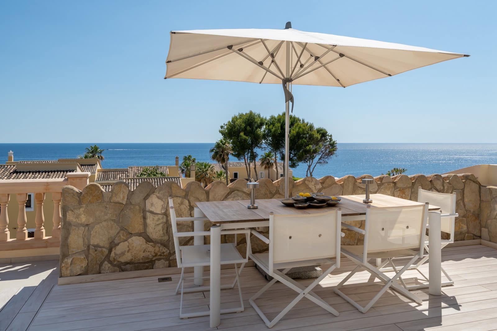 3 sypialnia Apartament na sprzedaż w Santa Ponsa z basenem garażem - 2 700 000 € (Ref: 9884332)