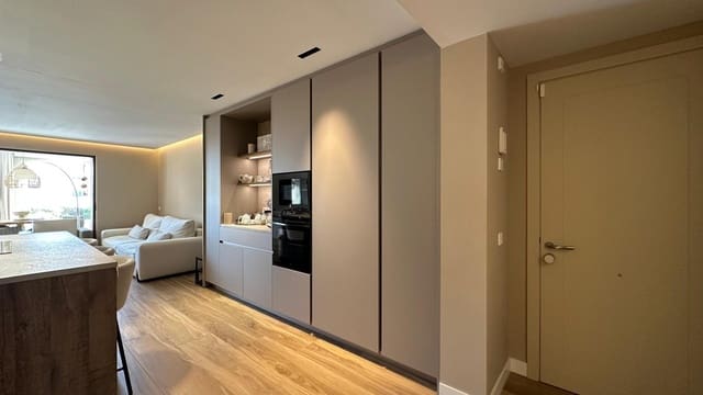 3 sovrum Lägenhet att hyra i Santa Ponsa, Calvià med pool - 4 500 € (Ref: 9896581)