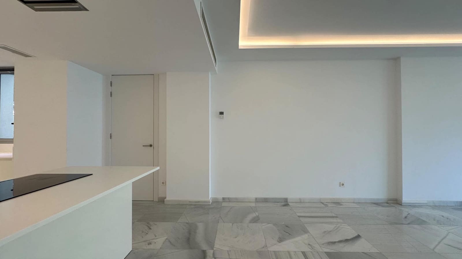 Appartement de 3 chambres à louer à Palma de Mallorca avec piscine garage - 4 200 € (Ref: 9901618)