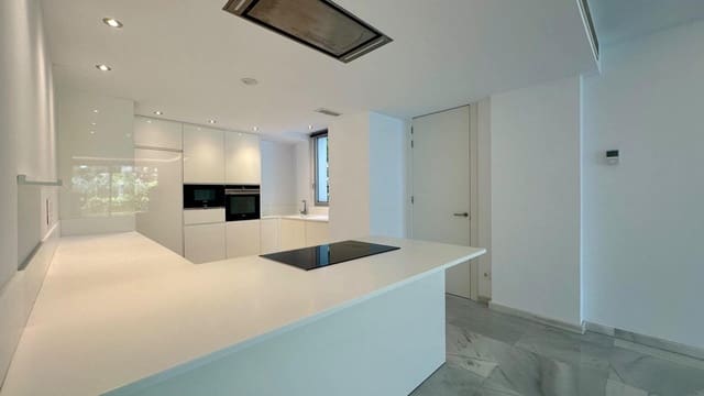 Appartement de 3 chambres à louer à Palma de Mallorca avec piscine garage - 4 200 € (Ref: 9901618)